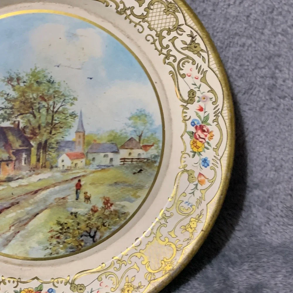 Vtg Daher Decorated Ware Tin Plate Holland Pastoral Village Scene 8 Inch Cottage